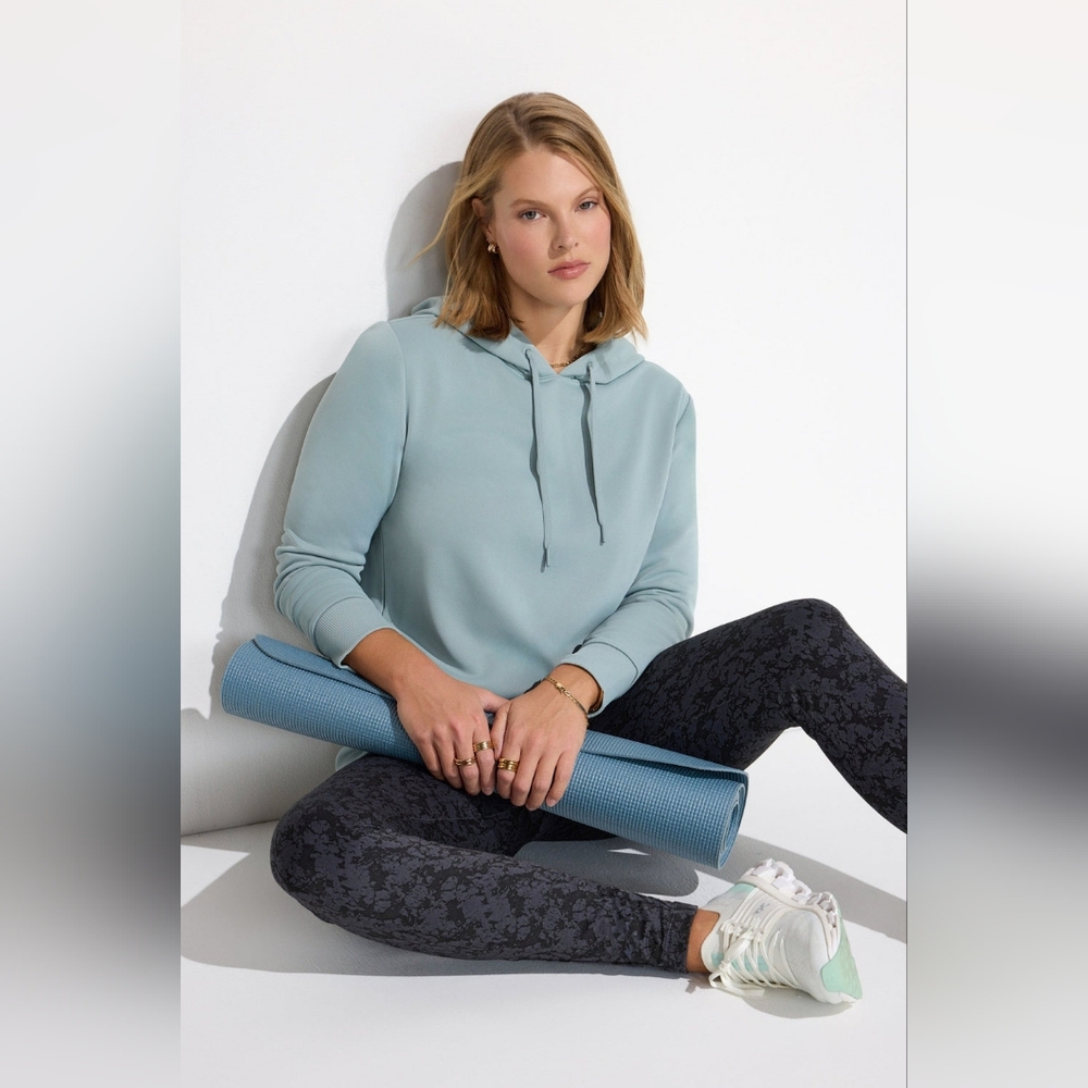 Mondetta Performance Hoodie Medium - image 6